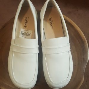 White, comfortable nurse shoes